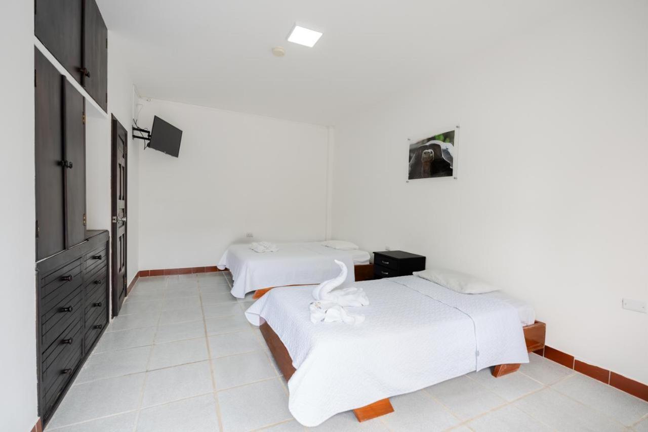 Hotel Pelican Bay Puerto Ayora  Eksteriør billede